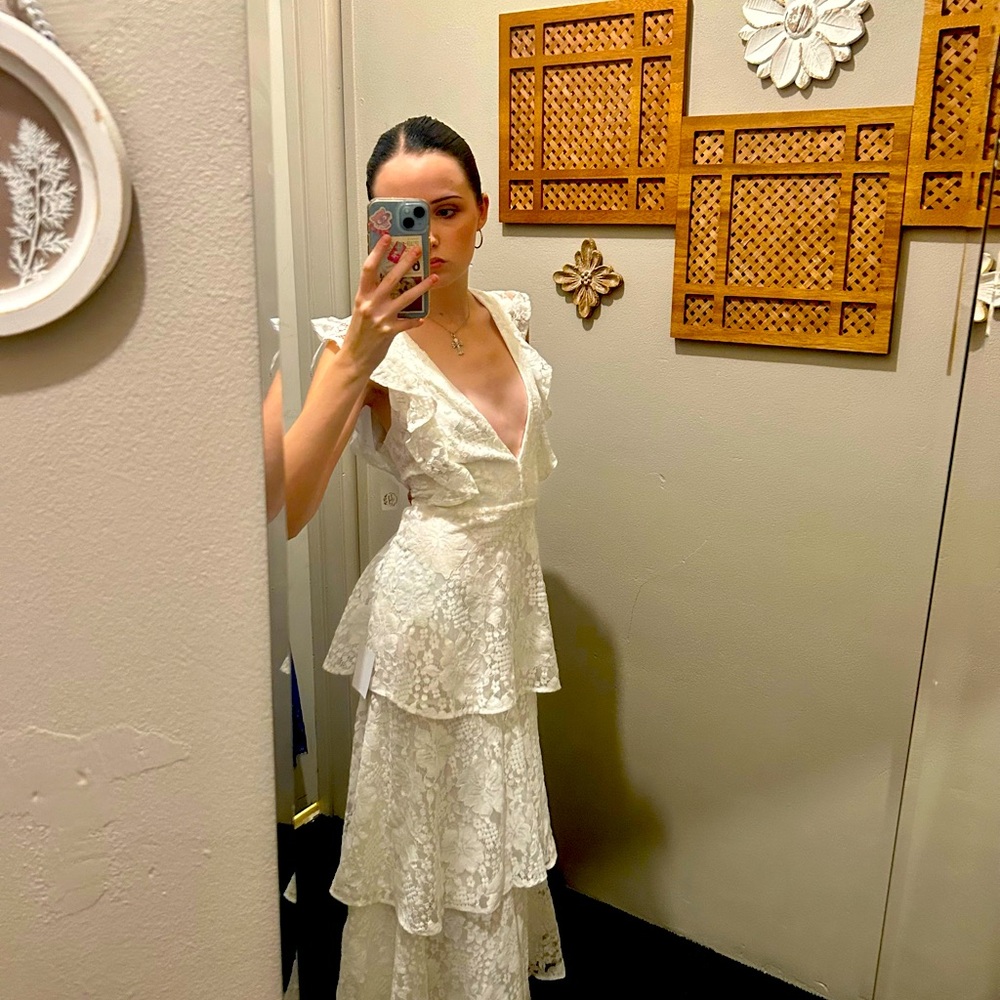 NWT Lulus Molinetto White Lace Ruffled Tiered Sleeveless Maxi Dress